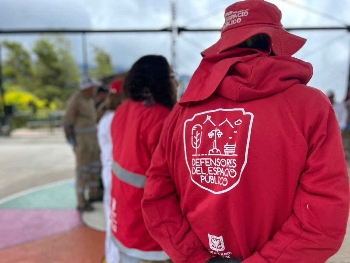 MiEspacioesBog's tweet image. 4/
Con #TransformAcción la Defensoría del Espacio Público reafirma que Bogotá no termina en el borde urbano: también es páramo, comunidad y territorio. 🌄