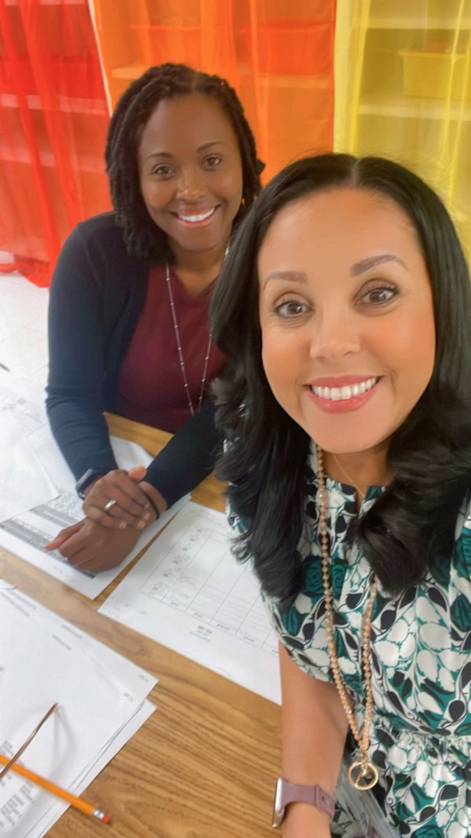 RachelHickeyESL's tweet photo. Spent the morning at @TMEChesapeake collaborating with our amazing EL team!Diving into curriculum, building strong schedules, and getting ready to LAUNCH our ELs! 🚀💙 #ELsCanELsDo
#ELTigers #EmpowerCPS
@cpschoolsva ❤️ https://t.co/eoqhTGG6Co