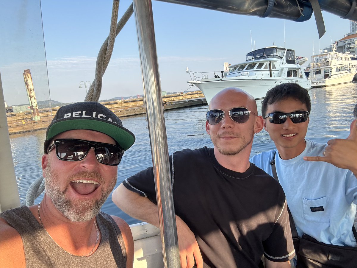 Brewstop #71 on the #QuestToBreak95 was <a href="/LongwoodBrewery/">Longwood Brewery</a> took the boys here for a quick post work flight before we headed to the @dinghydockpub the standout was definitely the hazy IPA but honorable mention goes to the Sub Lime light Cerveza #longwood #nanaimo