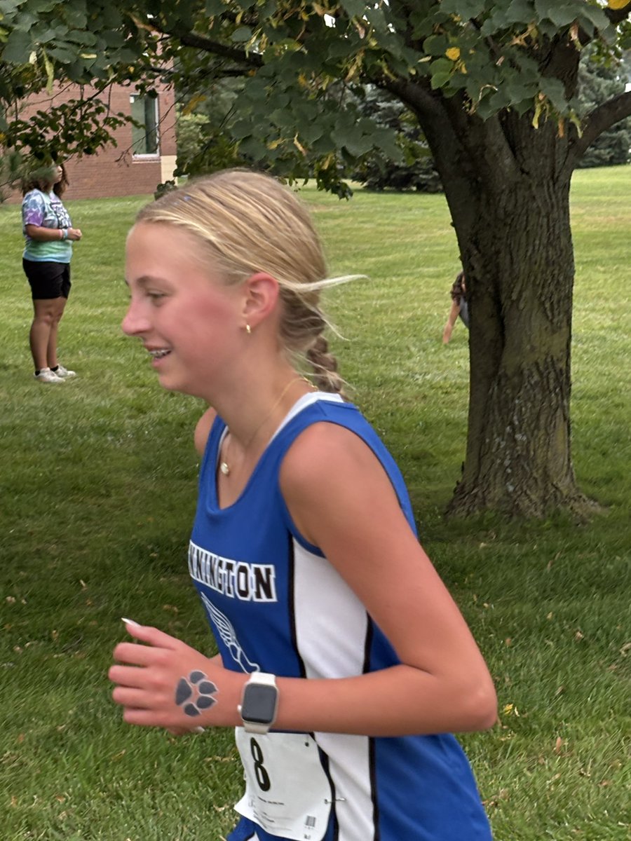 BenningtonMS_XC's tweet photo. More medal winners
7th grade girls 
       13th Makenzie Jacobs
8th grade girls
     11th Abby Iverson
      13th Sonia Hursh
@WeRBenningtonMS 
#WeAreBPS https://t.co/E1eMk3TBp8