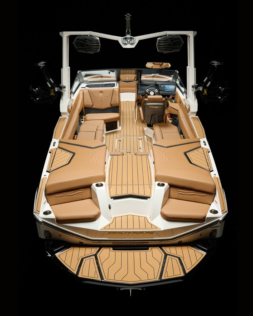 NautiqueBoats's tweet image. Every detail, perfected. #G25 #Nautique

bit.ly/2026_G25_X