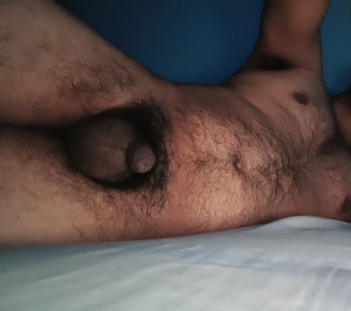 egi56064's tweet photo. Alguna mujer que quiera divertirse conmigo. Tengo 28 años, mi pene es pequeño (5cm/erecto entre 8-10cm) en ligeramente grueso, venudo, pese al tamaño saco demasiado semen, tiene prepucio y estoy peludito https://t.co/BSwgnXk88U