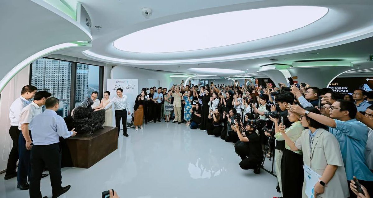 Satoshigallery tweet media