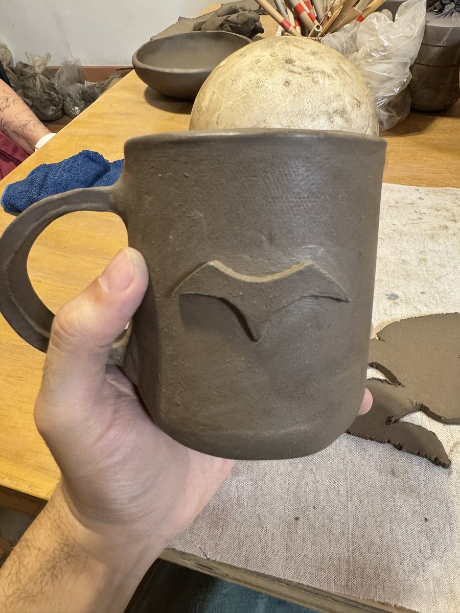 My Glider mug before its very first firing!

I'll share the progress and the final result 🦇♾️