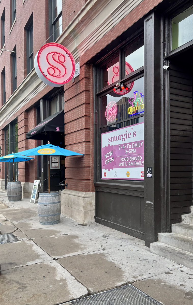 MayorFrey's tweet image. Every new business is another reason to celebrate downtown’s momentum. Welcome to the Warehouse District, Smorgie’s— glad you’re on the menu!