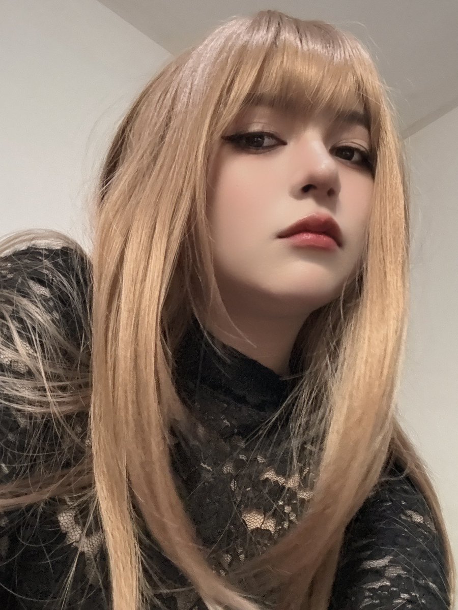 alicekelstkaya's tweet photo. morning again? we just did that yesterday 😞

(rare out of cosplay selfies 👍🏻) https://t.co/fWRoSl90lD