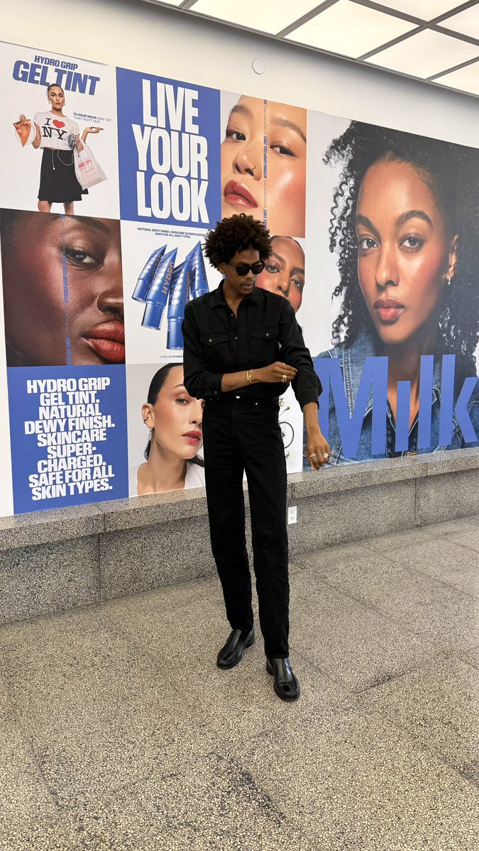 NYFW loading