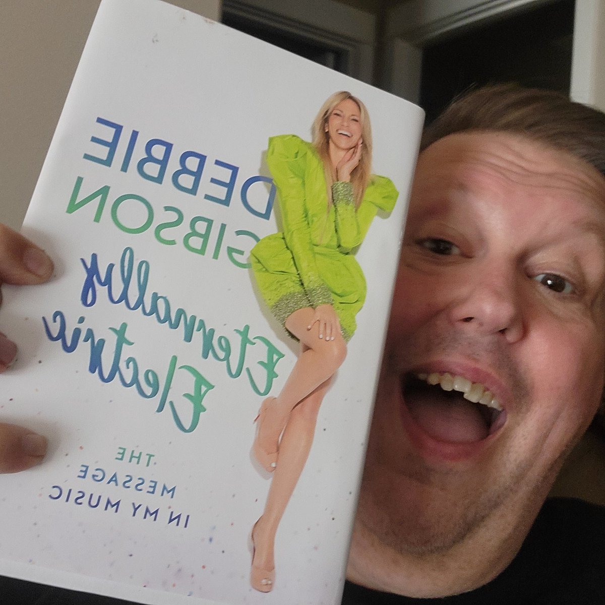 ActorGrove's tweet image. Congrats to the amazingly talented  @DebbieGibson !! Her new book is out everywhere NOW !! So excited to read it and see you in Seattle !!!