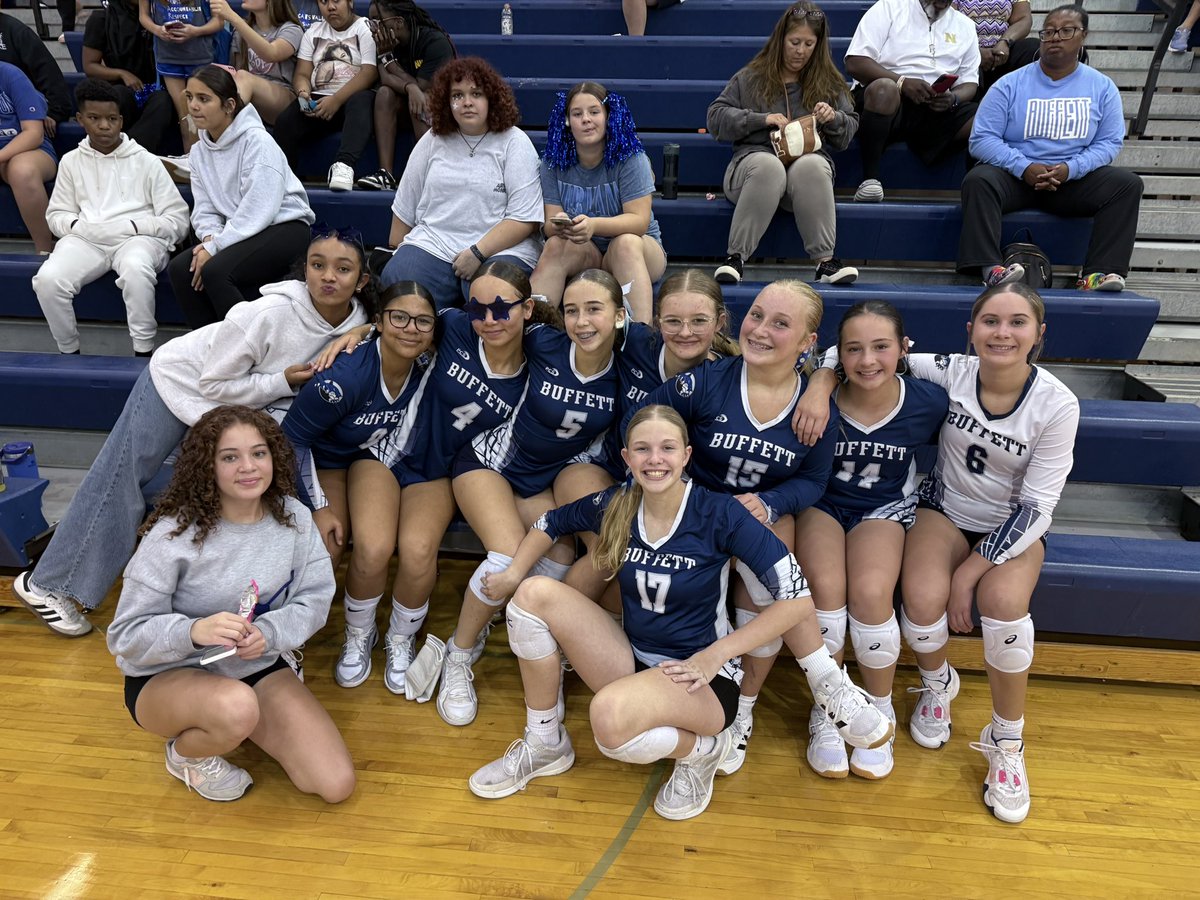 Mrs. Wiebusch tweet media