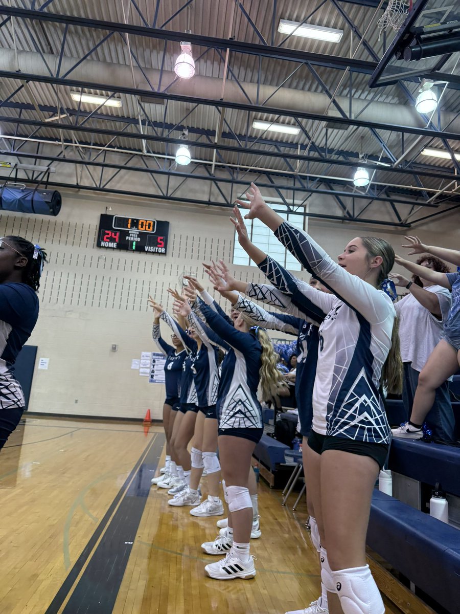 Mrs. Wiebusch tweet media