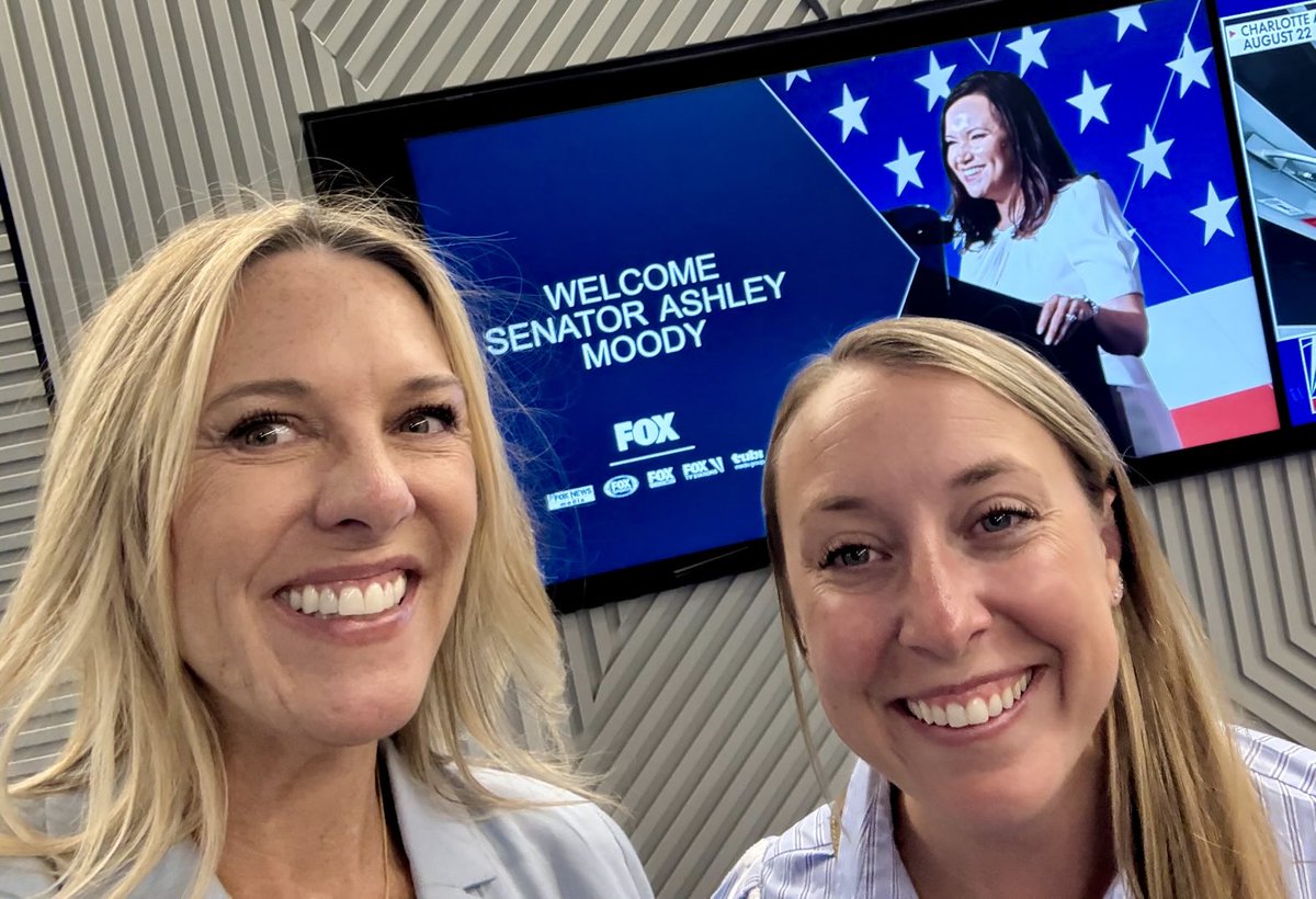 ⁦<a href="/PhoebeNeseth/">Phoebe E. Neseth</a>⁩ &amp; I met up with ⁦<a href="/SenAshleyMoody/">Senator Ashley Moody</a>⁩ to discuss access to housing finance for Florida condominium buyers and sellers. Your ⁦<a href="/CAIsocial/">Community Associations Institute</a>⁩ PAC dollars at work! #condosafety #housingfinance #WeAreCAI