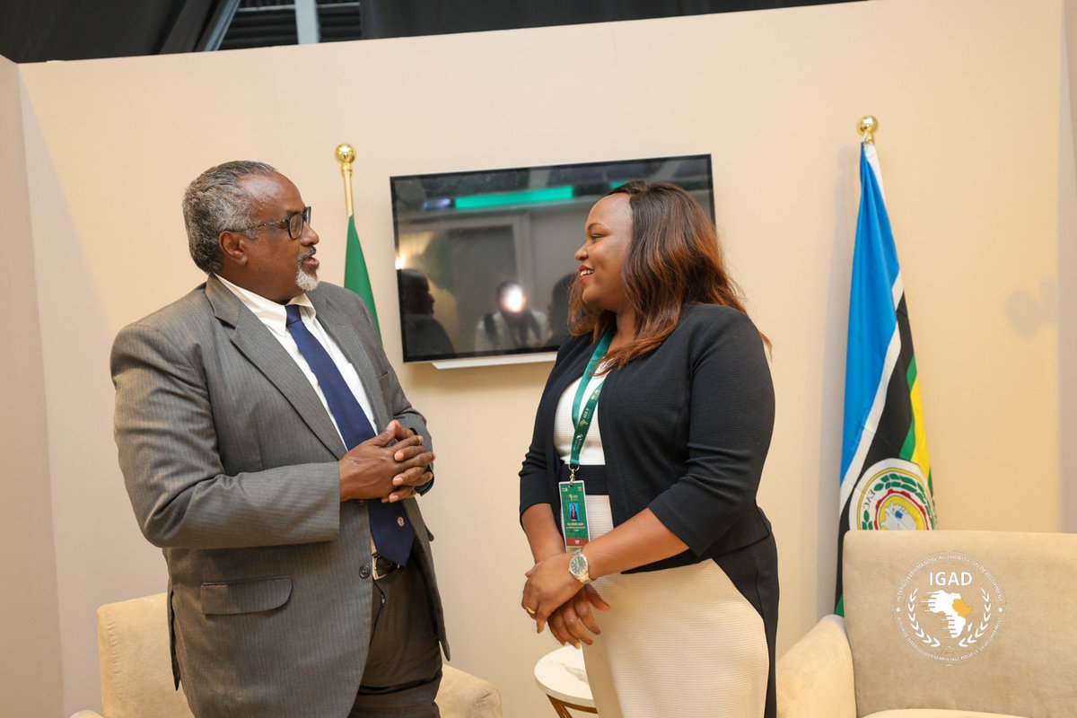 IGADsecretariat's tweet image. IGAD and EAC Forge Stronger Ties, Launch Regional Framework for Climate Services at ACS2

On the sidelines of #ACS2 in Addis Ababa, IGAD Deputy Executive Secretary H.E. @MAWareSO, on behalf of H.E. @DrWorkneh, welcomed @SGNduva, Secretary General of @Jumuiya, to the IGAD