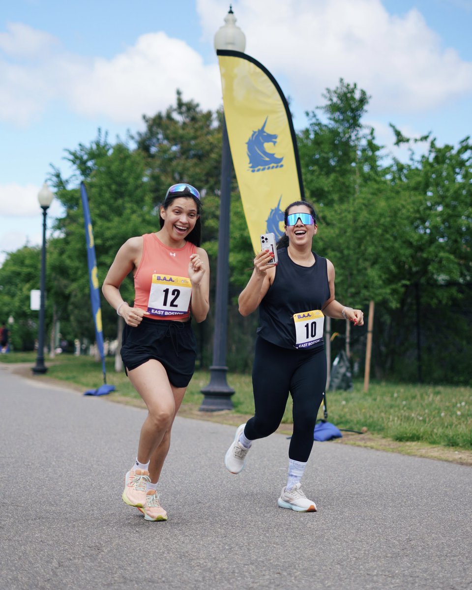 BAA's tweet photo. Hey Allston-Brighton!🗣️ The next @BAA Neighborhood Fitness Series presented by @BostonChildrens is coming YOUR WAY in less than 2️⃣ WEEKS!🦄
Join #TeamBAA on Saturday, September 20th at Christian Herter Park for a 🆓 1.4 (or 2.8) mile run/walk.🏃
(1/2) https://t.co/lD0bTDVtqg