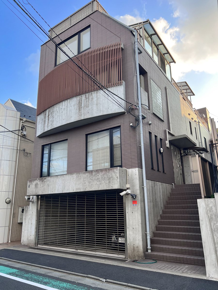 if you're a baka gaijin moving to japan and have to choose between these two buildings to move into, which are you picking?
