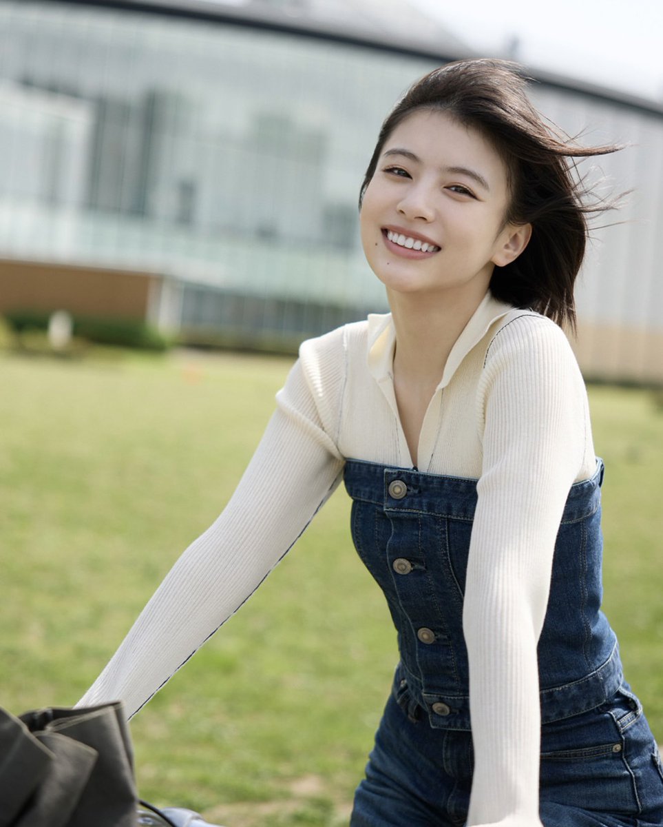 出口夏希 セット 出口夏希さんが着こなす 𝟐𝟎𝟐𝟓 𝐀𝐮𝐭𝐮𝐦𝐧