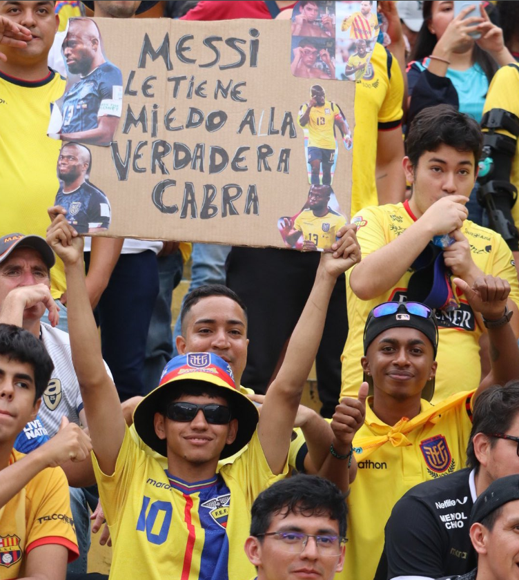 InterDD's tweet photo. enquanto isso na data fifa https://t.co/WN4pskSqlr