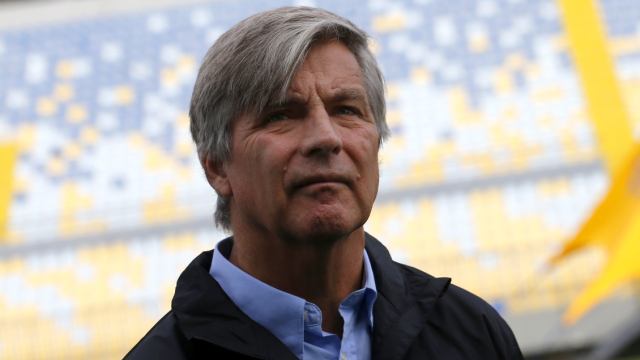 [Audio] Bielsa: Harold Mayne-Nicholls es un "hombre incorruptible" #Cooperativa90 tinyurl.com/29qrd9h2