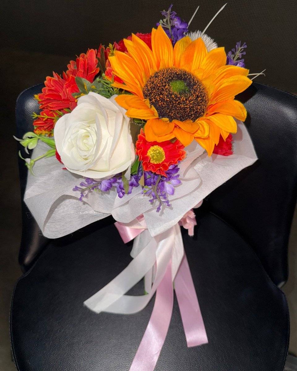 ˚❀.˚ ✦ ✿.  𝒯𝑜𝑔𝑒𝓉𝒽𝑒𝓇 𝒲𝑒 𝐵𝓁𝑜𝑜𝓂　˚. ˚✿ .˚ ❀

Back in Bloom, Back in Vibes

#BackToTheBloom
#THX_th #THXofficial
#E29MusicIdentities