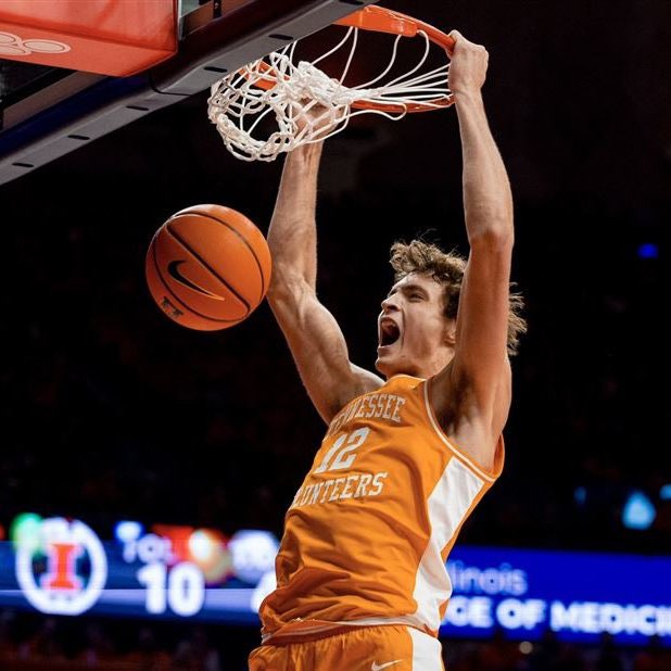 JohnSartoriTV's tweet photo. With Tennessee Soccer earning the top spot in the U.S. Soccer Coaches Poll, they become the fourth Tennessee team to earn a No. 1 ranking in the last calendar year.

-Men’s Basketball
-Baseball
-Softball
-Soccer

#EverythingSchool https://t.co/qEFhyOxvFh