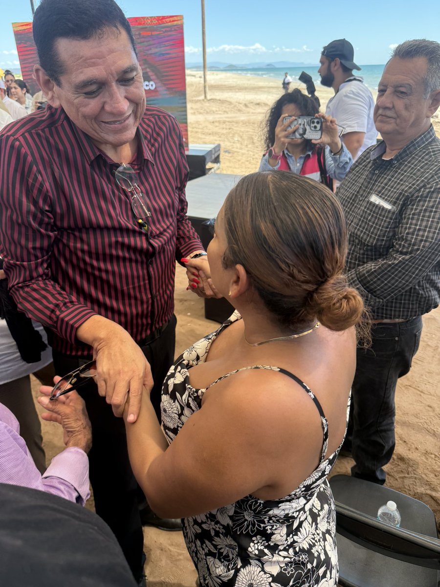 Hoy inicié en Empalme en la presentación del Malecón en Playa Cochórit 🌊 y más tarde estuve en San Carlos en la de Playa Bahía Delfín 🌅.
Sonora sigue avanzando con desarrollo y oportunidades. ✨
