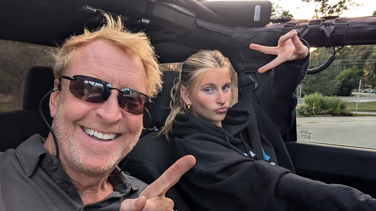 Sustainable_CS's tweet image. You only turn 16 once. Ist drive, and she was pretty great behind the wheel! #prouddad #studentdriver