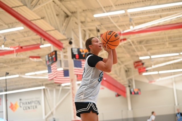 ChampionCtr's tweet photo. @PrepHoops &amp; @PrepGirlsHoops Freshman/Sophomore Showcase RECAP!! 📸 🔥 🏀 

Send your photos and videos to photos@championcenterwi.com next time you're here!

#championcenter #prephoops #prepgirlshoops #foxcitieswi https://t.co/PfrN2LJe3h