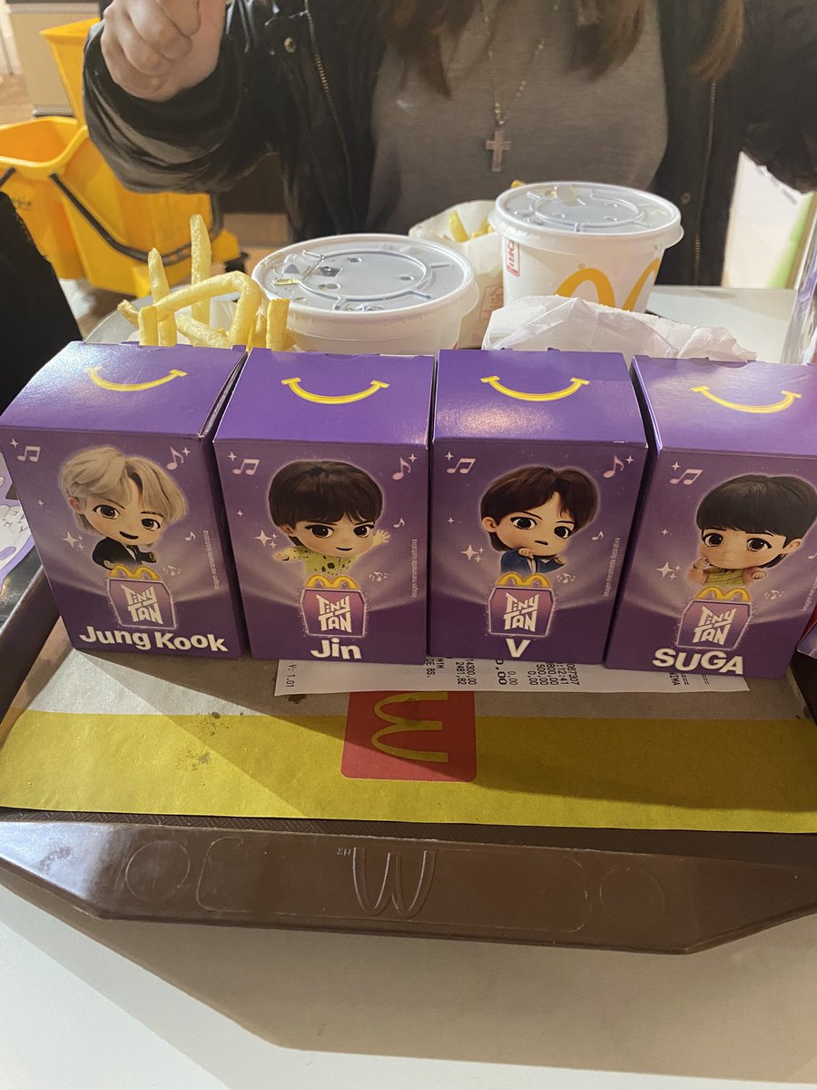 naza ✰ tweet media