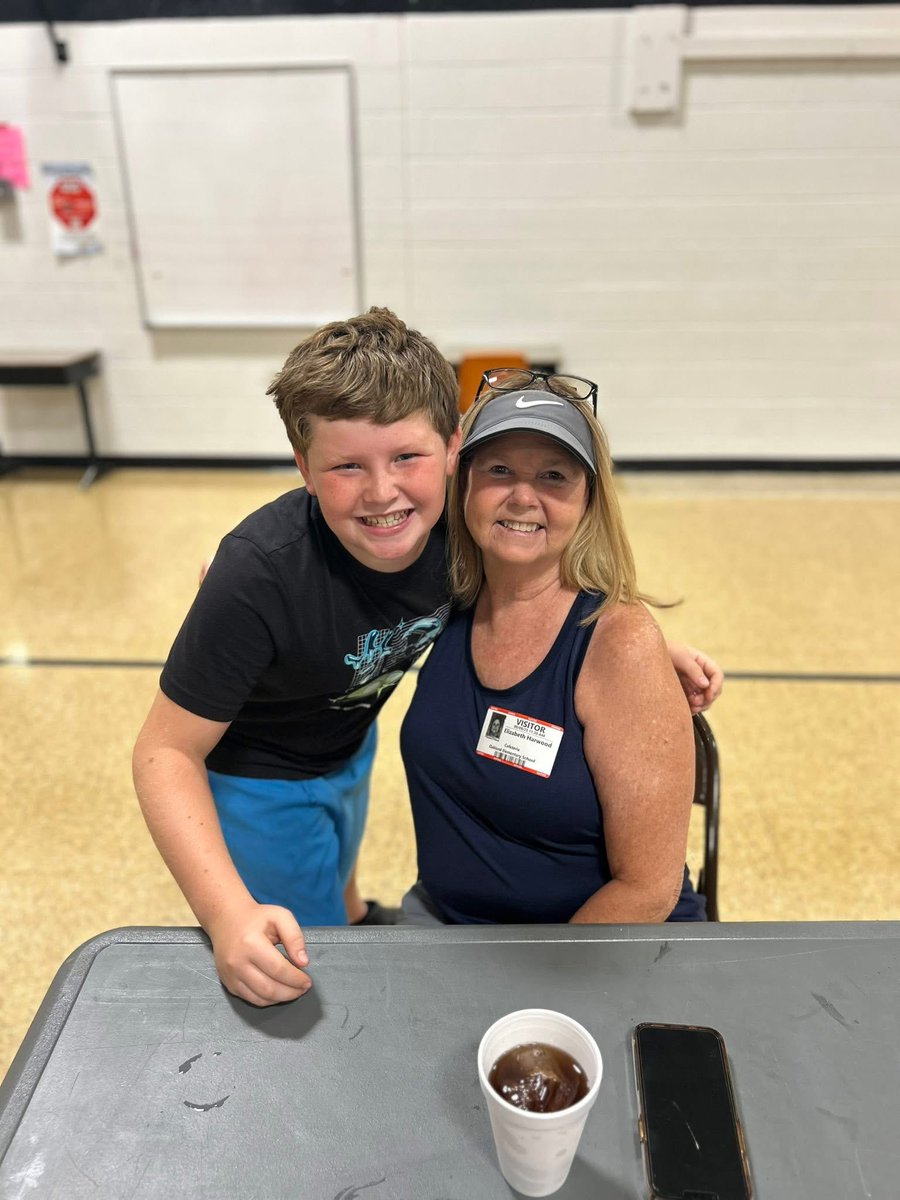 OESCards's tweet photo. Day 2 of Grandparents Day!  We are thankful so many special guests were able to have lunch with us! ❤️ https://t.co/61FTXkjPoD