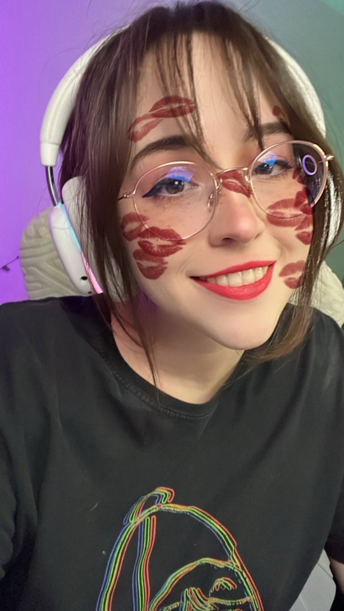 waterpark simulator con viewers 🏖️

nos vemos en stream 👇🏻
twitch.tv/robolau