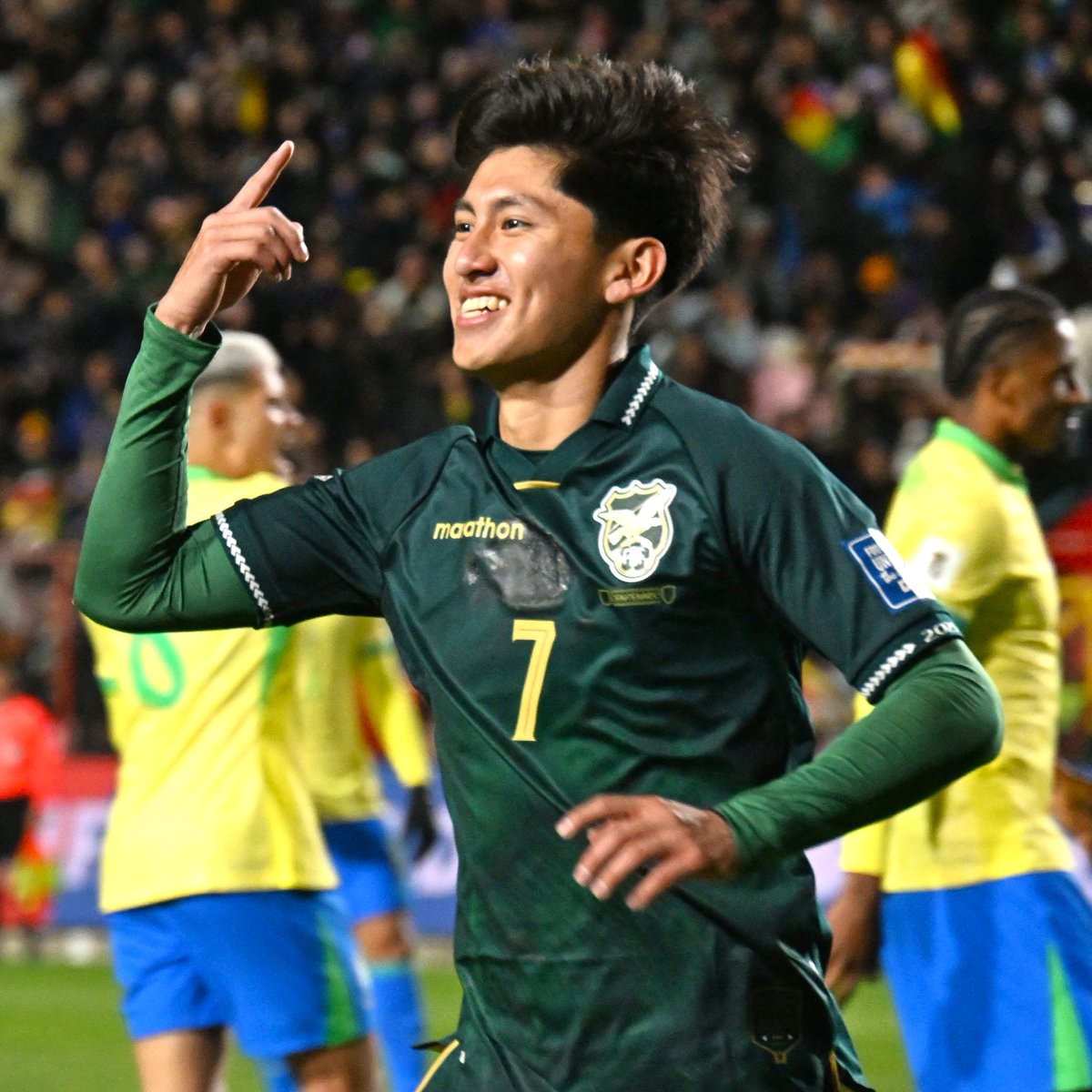 fifaworldcup_es's tweet photo. ⚽️🇧🇴 ¡El goleador de @laverde_fbf marca la diferencia ante Brasil!

#CopaMundialFIFA https://t.co/kb1p99Y5tK