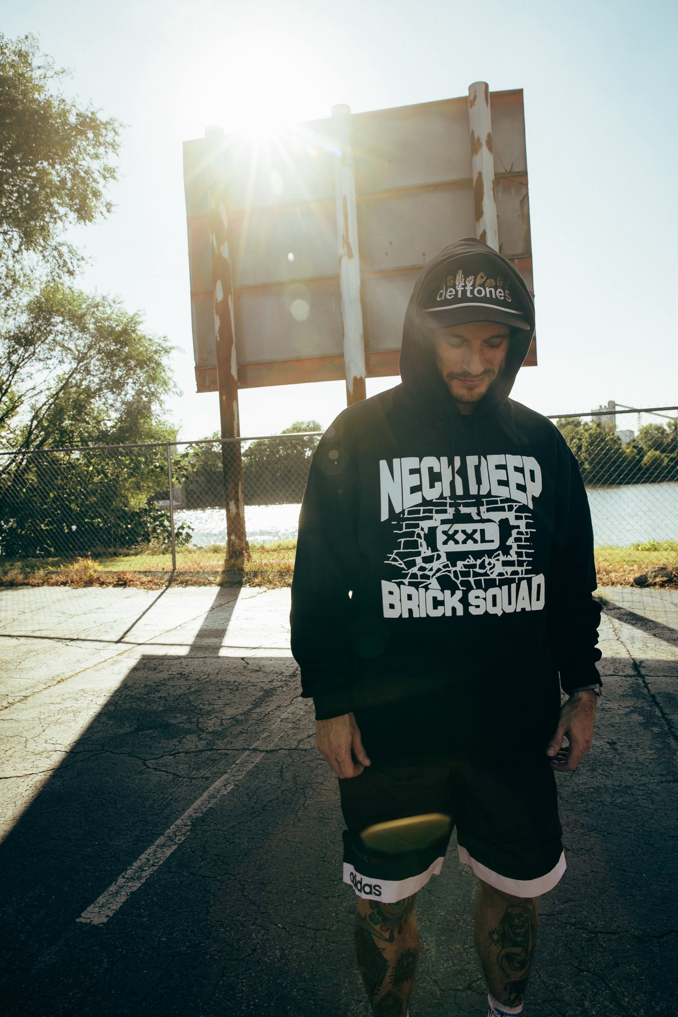 最終価格　Neck Deep 2025 JAPANTOUR ラグランTEE XL Neck Deep 2025 JAPAN TOUR ラグランTEE XL 最終価格 Neck Deep 2025