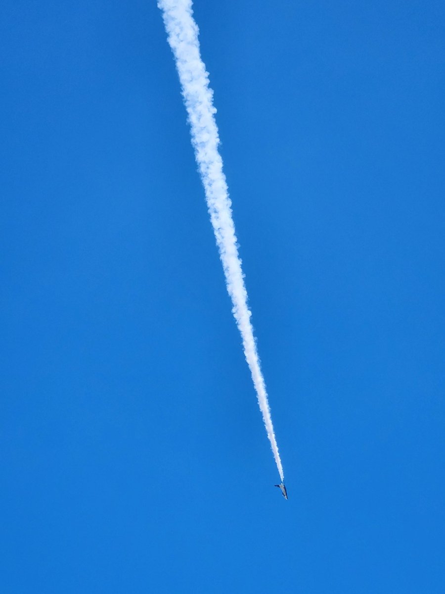 catch_the_onepe's tweet photo. 楽しかった宮城県旅行。
東松島航空祭。
大谷海岸道の駅。
松島で食べた海鮮丼。
ずんだシェイク。
海鮮丼のお店は震災後やっと行けたけど、大将、奥さま共にお元気そうで良かった。
#宮城県
#松島
#ずんだシェイク https://t.co/ByKujTcAlf