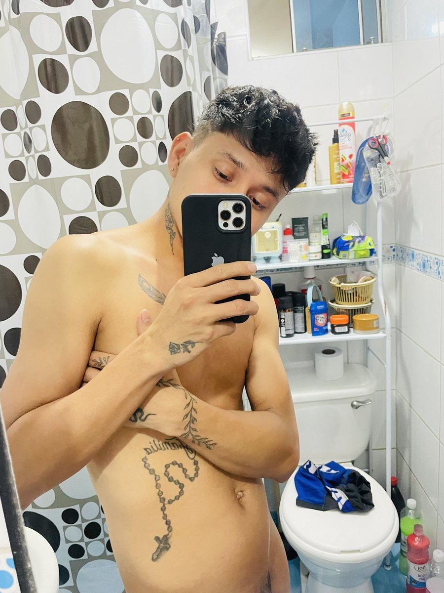 LexPanduro's tweet photo. Hot 💪🏻🍆 https://t.co/3xocIzTrNm