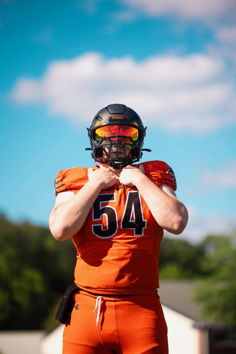 Logan_Brown_54's tweet image. Every rep. Every drill. Every day this summer has brought me to year 2… let’s get to work. 🦅🟠⚫️🟠 #ChasingGreatness #AGTG #workethic #stayfocused
@McDonoghFB
@McDCoachSule
6’2 - 280 lbs Sophomore