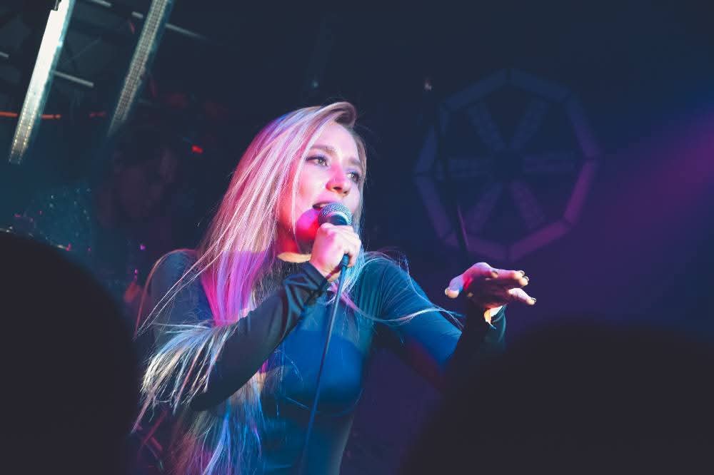 Fue un gustazo compartir con <a href="/larvamx/">Larva</a> en su aniversario junto a <a href="/HuriHau/">Huri Hau</a> y #AbovetheBlue en <a href="/FuckOffRoom/">FUCK OFF ROOM</a> 🤘🏼
📸 #polvorarock