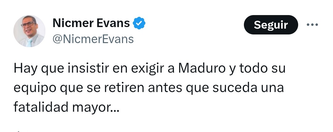SonPolemicas's tweet photo. De esta Revolución Bolivariana, solo se fueron los cobardes como Nicmer, Rafael Uzcategui y otros "ex-chavistas", que publican estupideces como estas, pidiendo que Venezuela se arrodille ante Estados Unidos.
Cobardes!! Vendepatrias!! https://t.co/L9ociz38rT