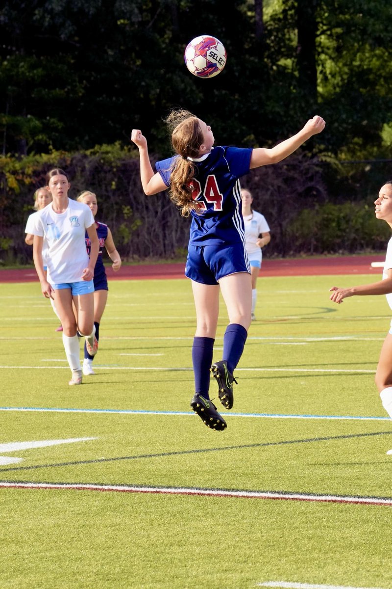 AndyillesPhotog's tweet image. Pembroke girls soccer had a tough loss against Quincy, but the potential of this team is there! A talented, dedicated group of young women! #backtowork #practicemakesperfect

@pembrokegvs @PHS_Titans @sports_ledger