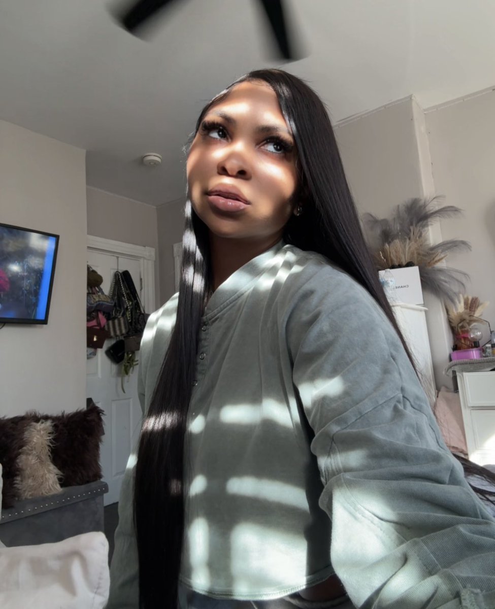 MessiahM_'s tweet image. Love a good side part 😍😍🙈