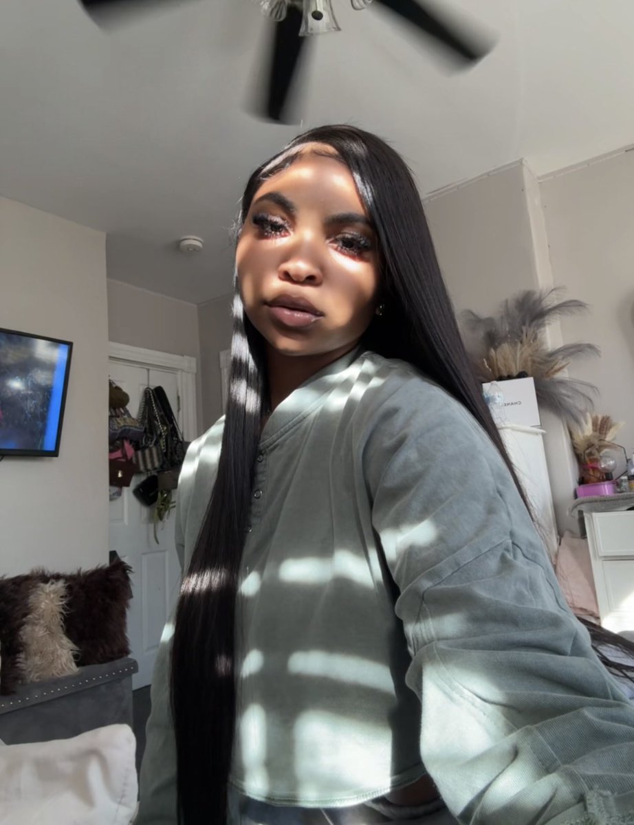 MessiahM_'s tweet image. Love a good side part 😍😍🙈