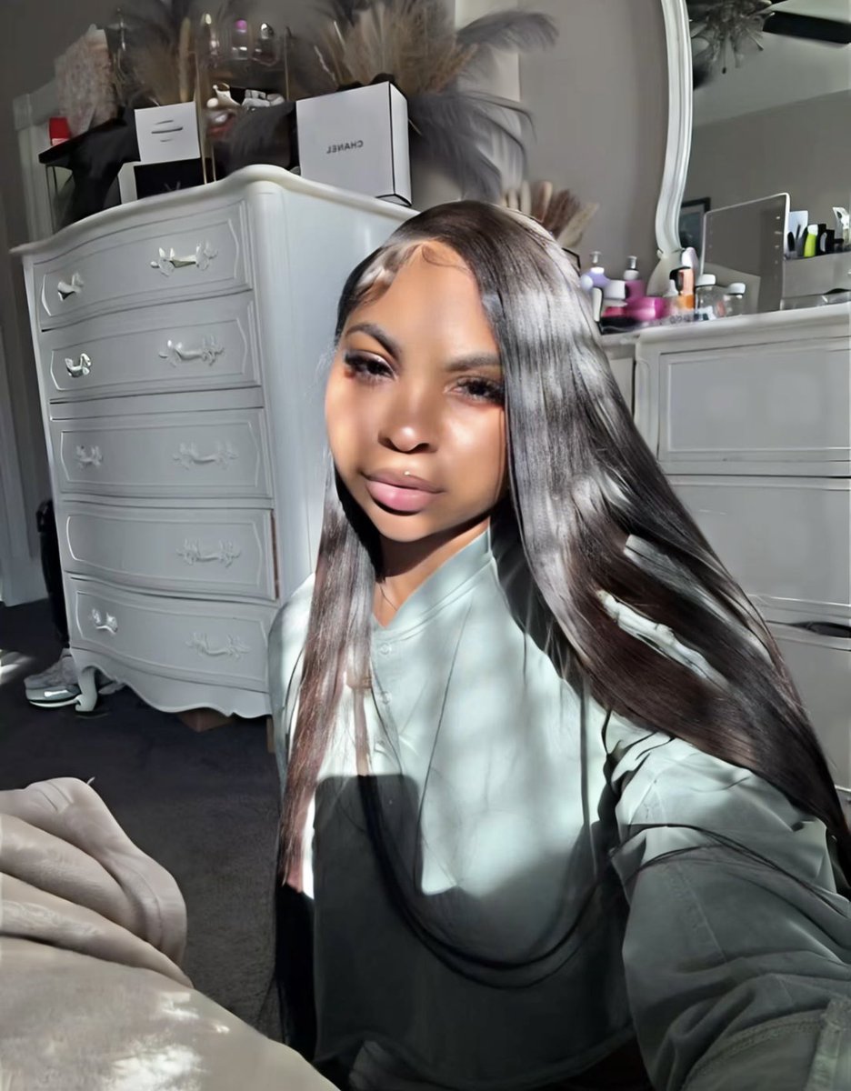 MessiahM_'s tweet image. Love a good side part 😍😍🙈