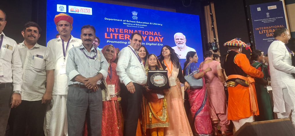 ULLAS_JK's tweet photo. Team ULLAS NBSK J&amp;K lead by Sh. R N Sharma (IAS), Secretary, SED, participated in event organised by DoSEL, MoE, GoI to celebrate #ILD2025. VT Ms. Sneha Vishwa Karma was honoured by Joint Secretary, DoSEL, GoI for remarkable contribution in the ULLAS NBSK scheme in the UT of J&amp;K. https://t.co/k2ABZ3elUC