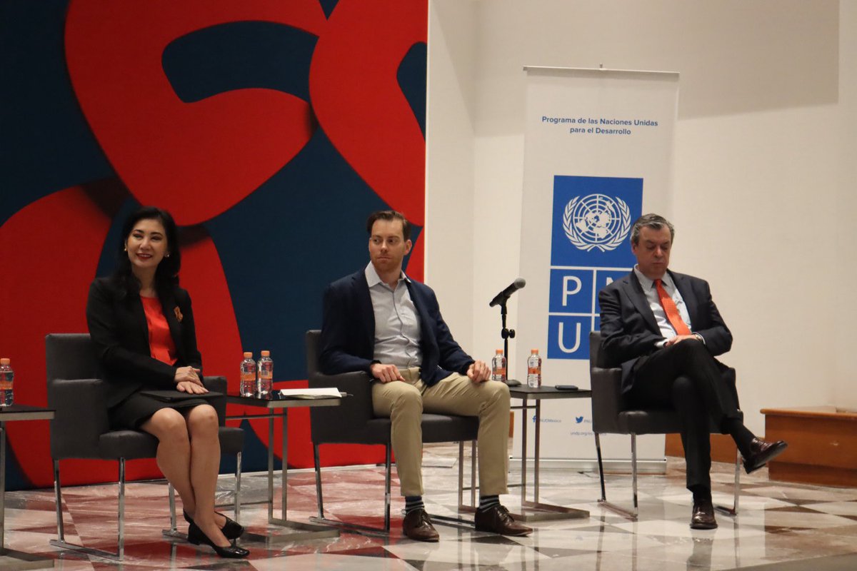PNUD_Mexico's tweet photo. Evento de presentación de estrategias de acompañamiento y resultados de la alianza @fomento_social @banamex @PNUD_Mexico y #NUUP https://t.co/YPhYIKug07