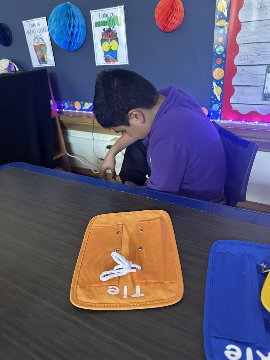 ✨ Our students are busy building independence one skill at a time! From cutting practice, to tracing their names, to learning everyday life skills like shoe tying—each station helps them grow with confidence and creativity. 💪✂️🖊️👟✨ <a href="/DISDSPED/">Dallas ISD Special Services</a> <a href="/DISDSpecialized/">Dallas ISD Specialized Programs</a> <a href="/CowartDISD/">Cowart Elementary</a>