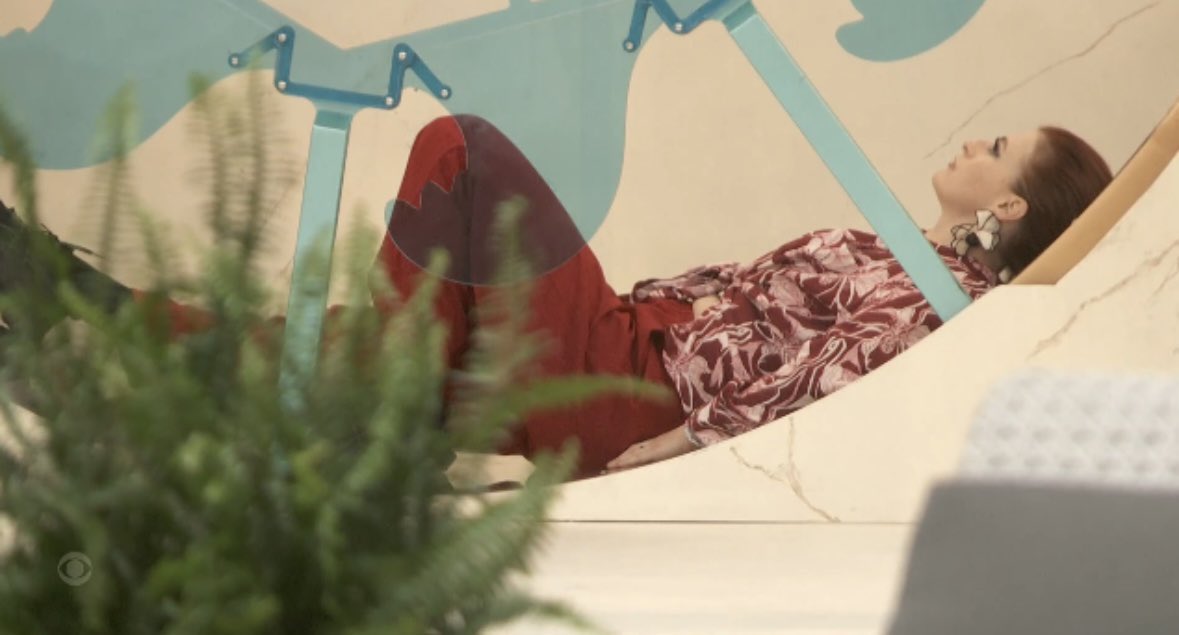 imagine working your ass off for 60 days after leaving your family for 3 months just to get taken out by some shitty twist… you know she was laying there wondering what big brother has become. us too rachel, us too 💔
#bb27