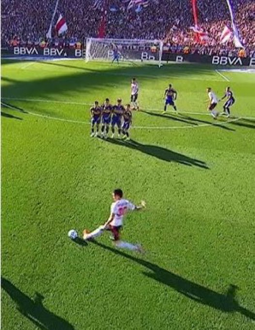Los bosteros siguen llorando aquel golazo de Franco Mastantuono, tienen un trauma.
