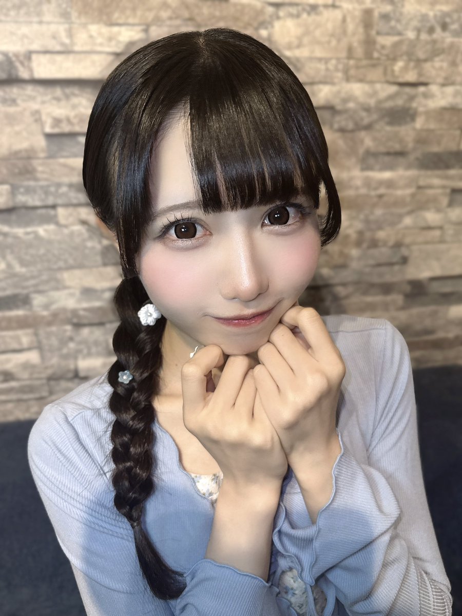 *向日葵*ページ✩.*˚ 向日葵 あす - アンシーズ合同会社