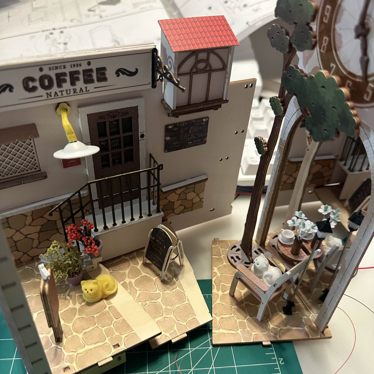 Building a cute little book nook. Hopefully putting the finishing touches on it tonight! 
LIVE: twitch.tv/jane_ds