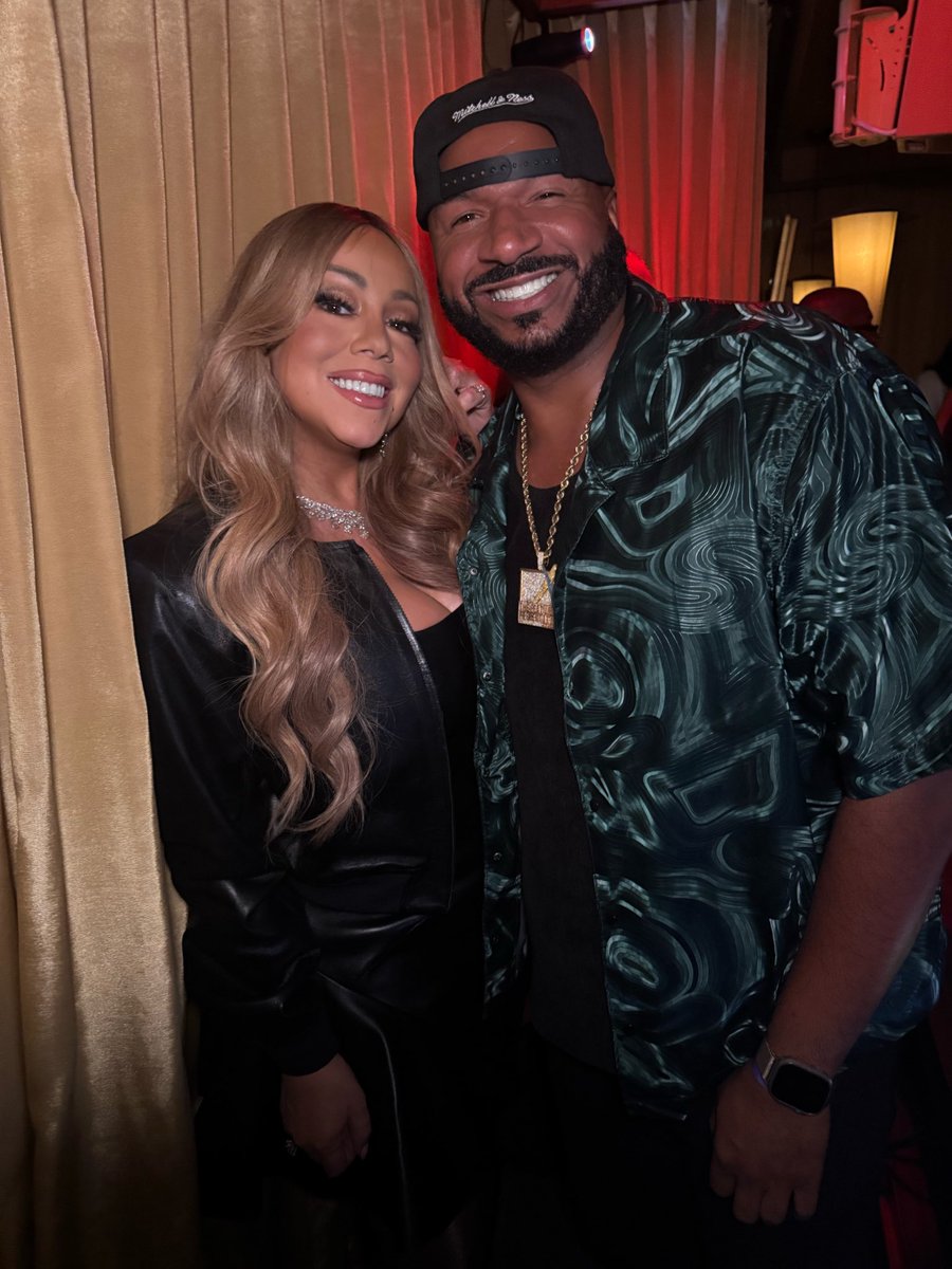 DJSUSSONE's tweet image. More vibes from 2 nights ago when I djed the @mtv @vmas after party for my family @mariahcarey. Incredible times!! Unforgettable moments!! Legendary night!! (Swipe Left)