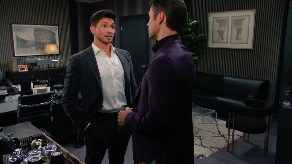 brianne1017's tweet photo. Xander needs Alex's help. He thinks Stephanie knows more than she's said about who filed the FOIA request. Xander needs Alex to get Stephanie to tell him everything. #Days @PaulTelfer @MrRobertScott #AlexCeption https://t.co/QOmBrcZRZi