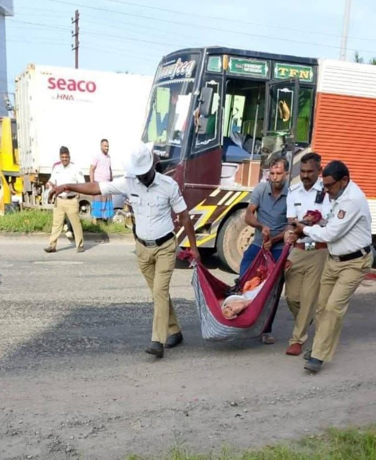 She wasn’t killed by a pothole. She was killed by the corruption &amp; negligence of #BJP &amp; #Congress.
If they visit the funeral with fake sympathy welcome them with 👟 🥿 just like Nepal reminded its leaders during corruption outrage.
#Mangalore #PotholeDeaths <a href="/NHAI_Official/">NHAI</a>